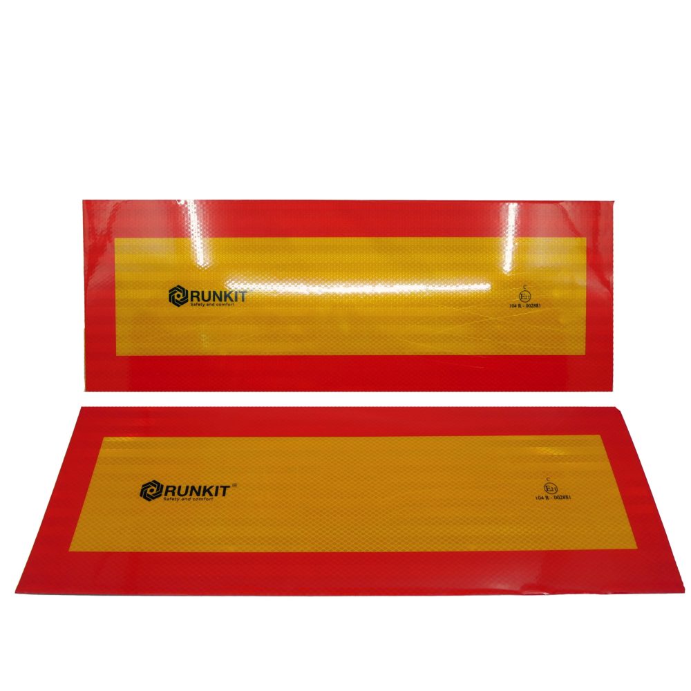 Placa reflectorizanta vehicul lung (set 2 buc) 56,5 cm x 20,5 cm omologata RUNKIT